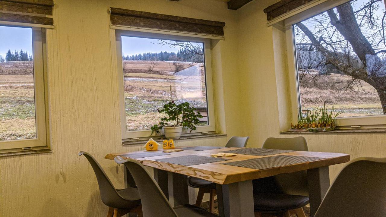 Hotel Gostynna Rodyna Izki Esterno foto