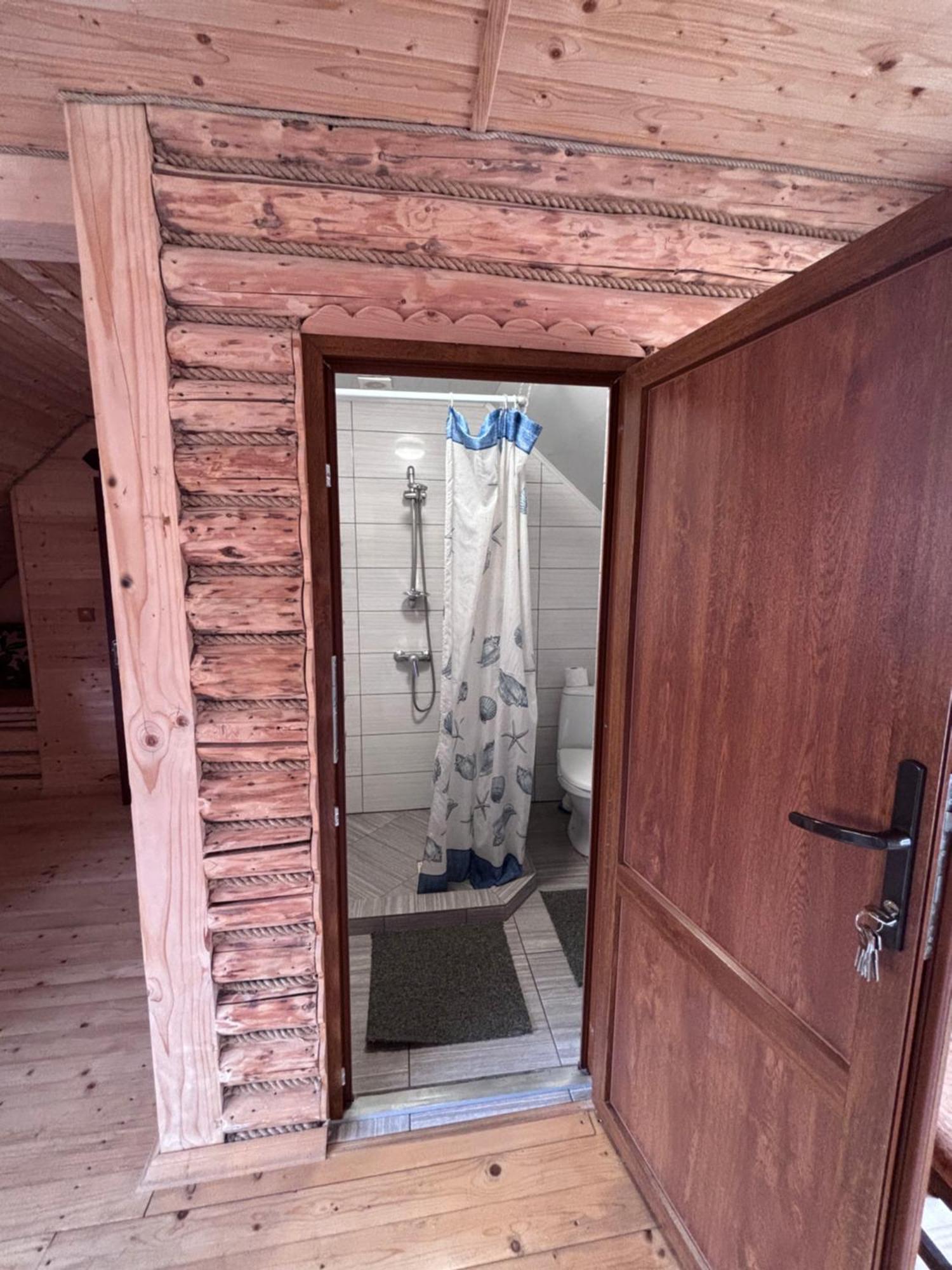 Hotel Gostynna Rodyna Izki Esterno foto