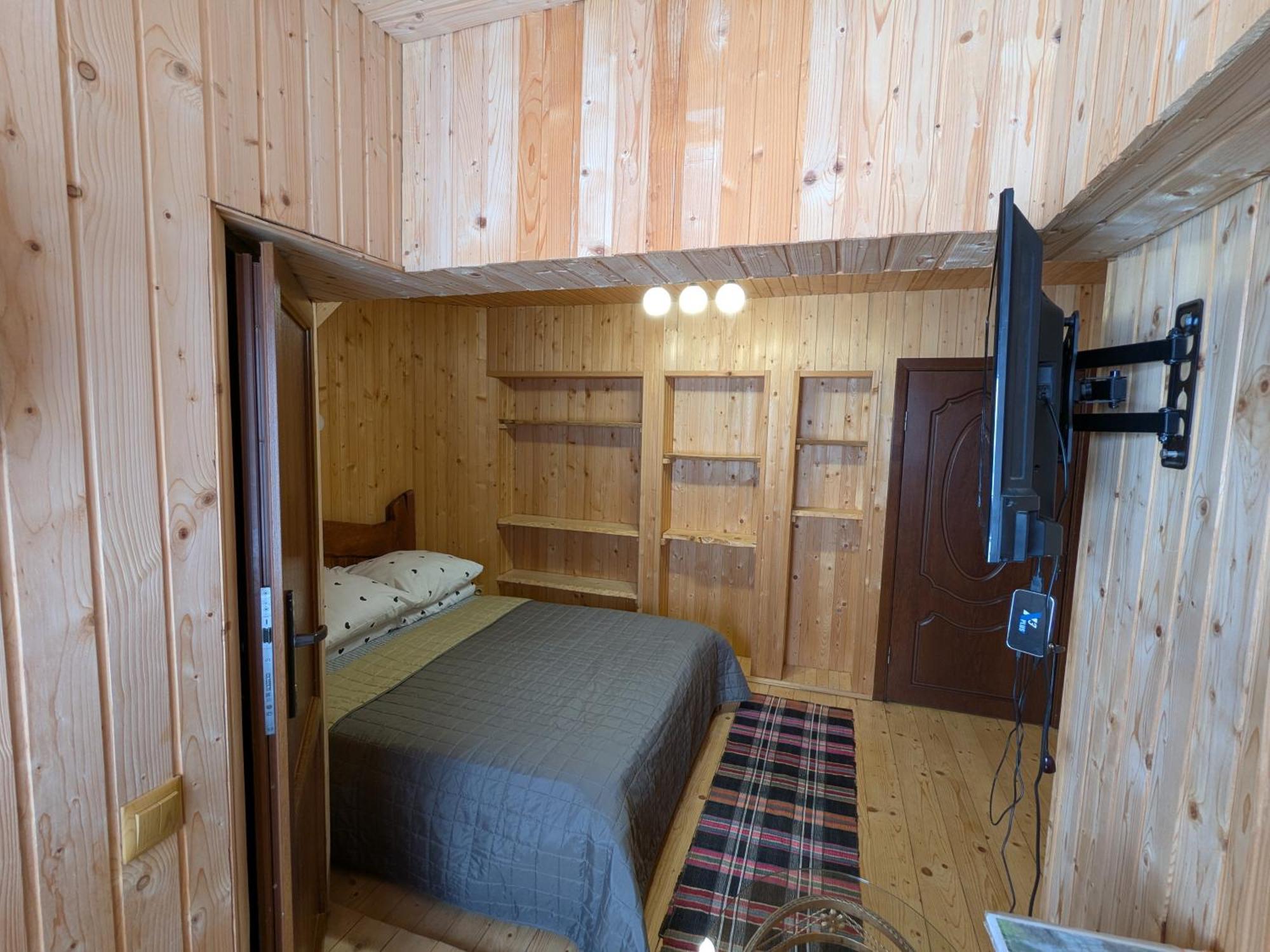 Hotel Gostynna Rodyna Izki Esterno foto
