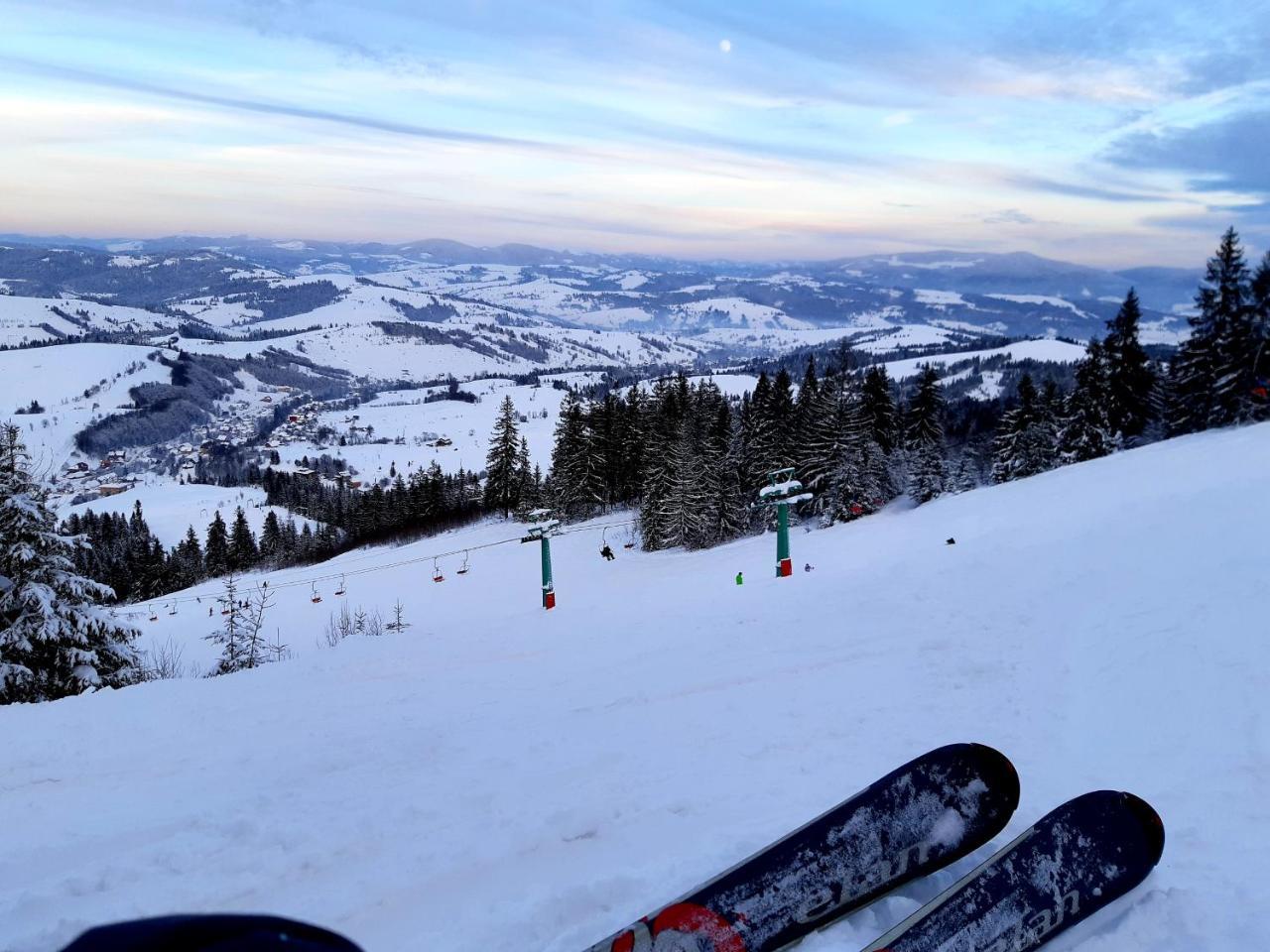 Hotel Gostynna Rodyna Izki Esterno foto