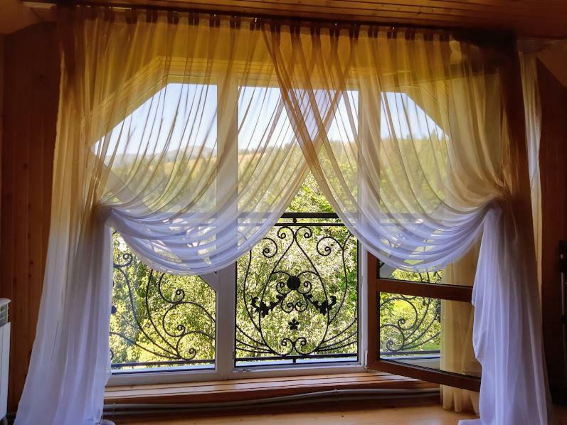 Hotel Gostynna Rodyna Izki Esterno foto